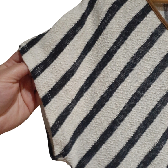 Parallel Skies Women's Size Stripe Sleeve Top Drawstring Waist in Blue / White - Picture 4 of 5